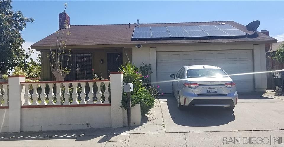 1st image of 1334 Vinca Way
