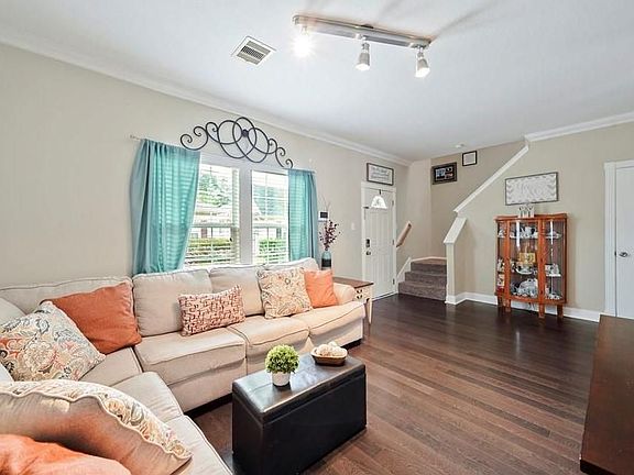 4th image of 21072 Aldens Oak #34