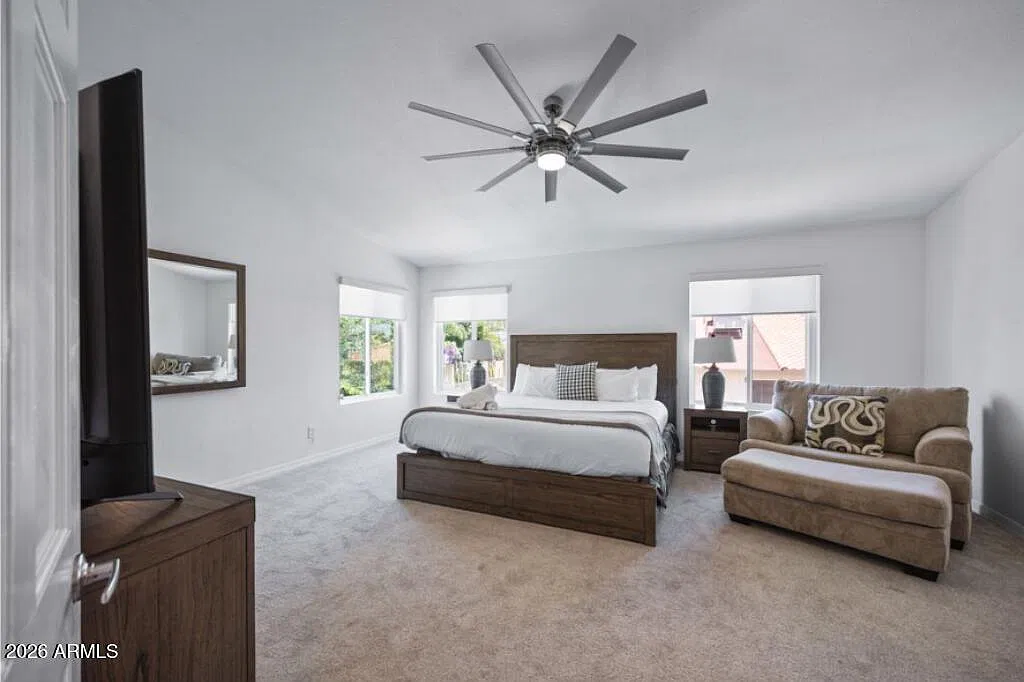 5 bed, 3344 sqft, $5,500 — Photo 2