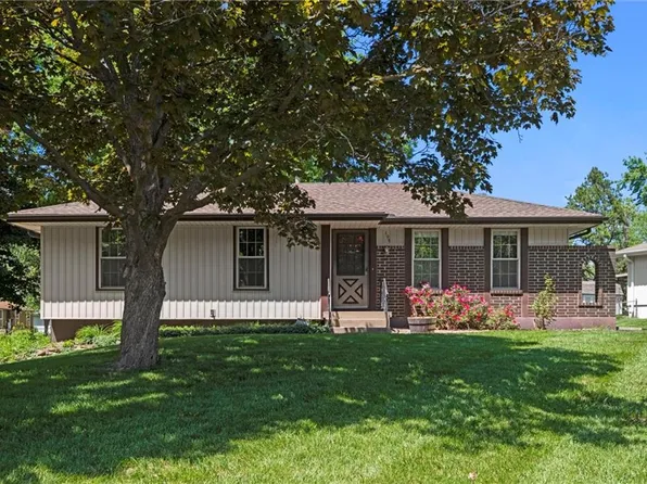 109 SW Victor Dr, Blue Springs, MO 64014