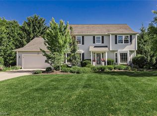 32905 Seneca Dr, Solon, OH 44139