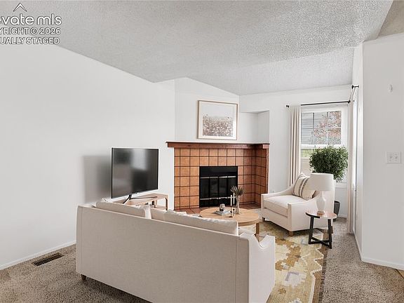 3rd image of 6614 Bobtail Dr