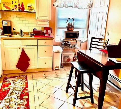 4th image of 40 Williams Ave APT 1