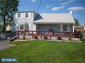 1st image of 3905 Pine St