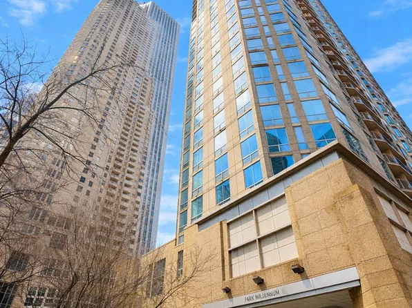 222 N Columbus Dr APT 3103, Chicago, IL 60601