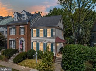 1276 Vintage Pl, Reston, VA 20194