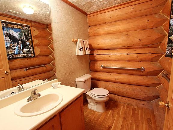 5th image of 21225 River Park Dr