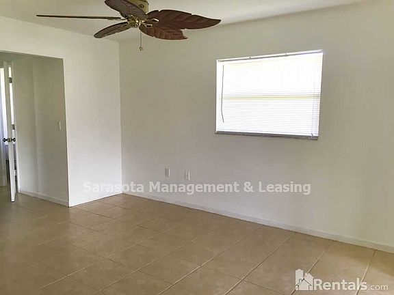 4th image of 462 Pineview Dr