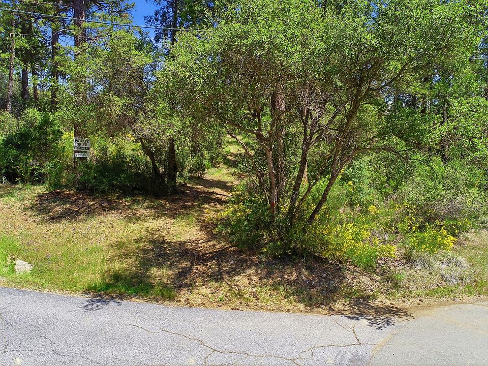 1st image of 14041 Lois Ln