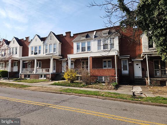 4th image of 1115 Bonaparte Ave