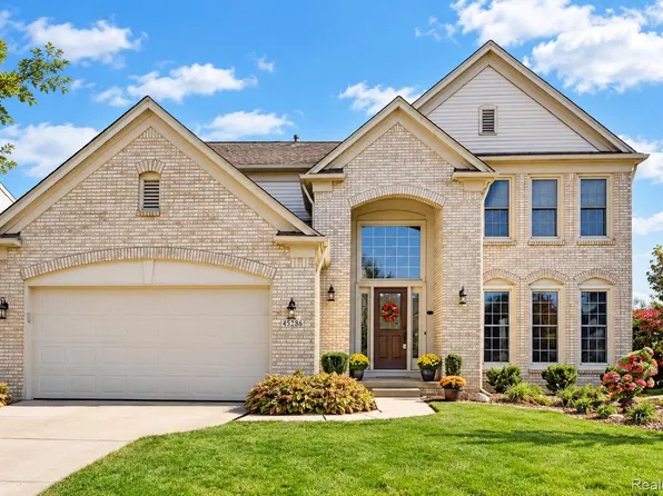 45286 Seabrook Dr, Canton, MI 48188