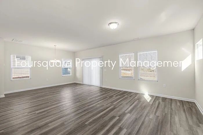 315 Joneshaven Dr — Photo 10