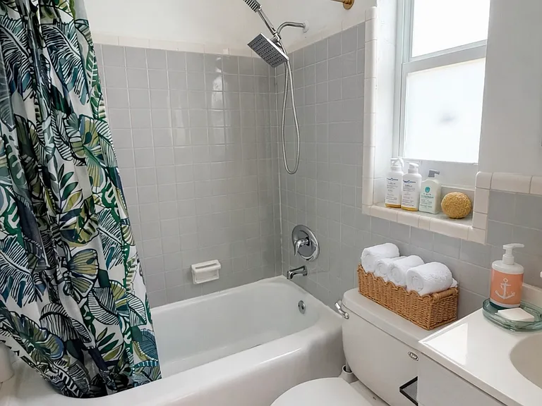 326 Madison St — Photo 9