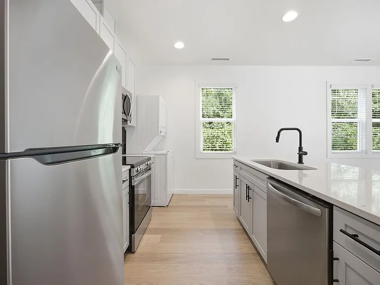 2811 Wilcox Pl — Photo 20