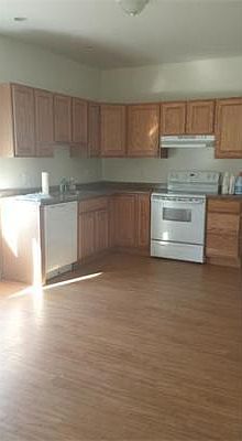 2nd image of 71 Hollingsworth St #1