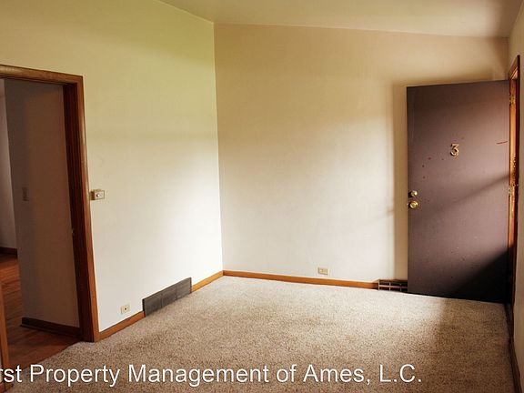 4th image of 412 E 6th St #11505335