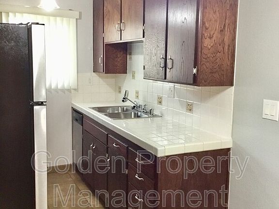5th image of 4659 North Ave APT 6