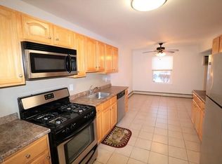 106 Riverview Ct, Secaucus, NJ 07094
