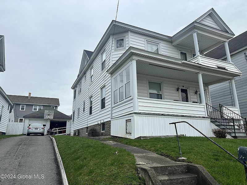 2nd image of 31 Kreisel Terrace