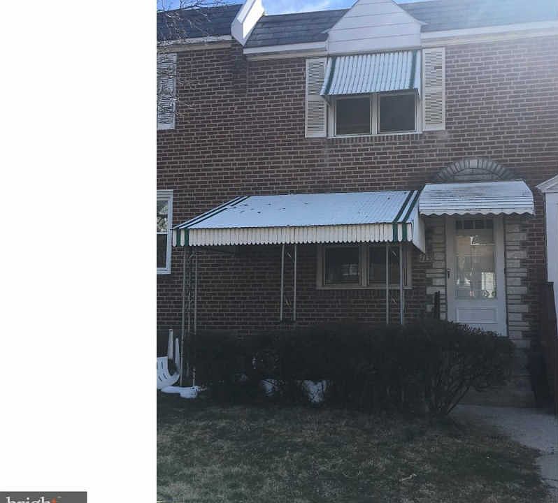 2nd image of 115 W 22nd St
