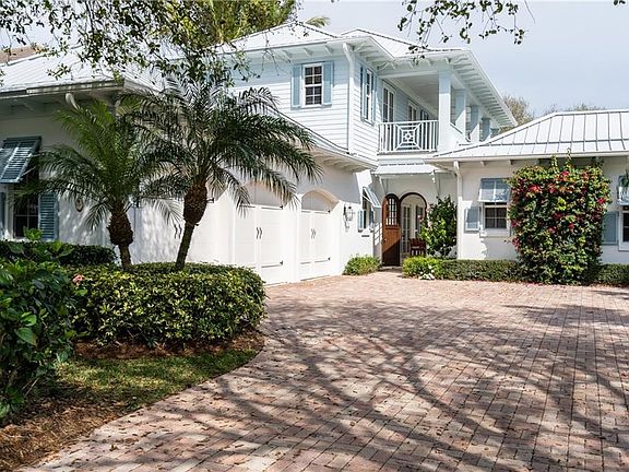 2nd image of 414 N Palm Island Cir