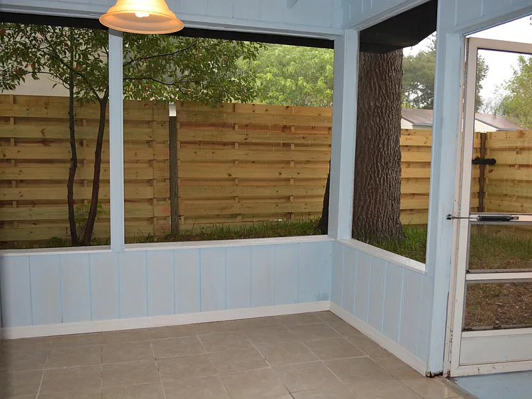 973 Whitman Dr — Photo 22