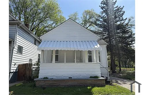 19192 Hull St Photo 1