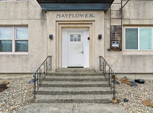 112 E 1st St APT 202, Aberdeen, WA 98520