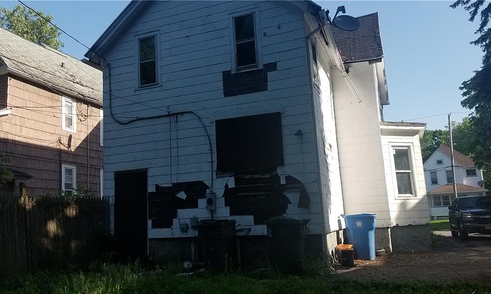 2nd image of 429 Glenwood Ave