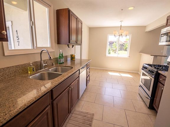 3rd image of 157 Coolwater Dr