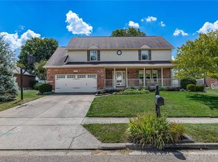 720 Pinehurst Dr, Tipp City, OH 45371