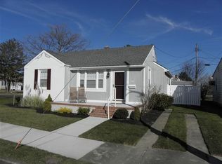 227 N Clarendon Ave, Margate, NJ 08402
