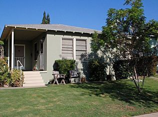 1375 N Grand Oaks Ave, Pasadena, CA 91104