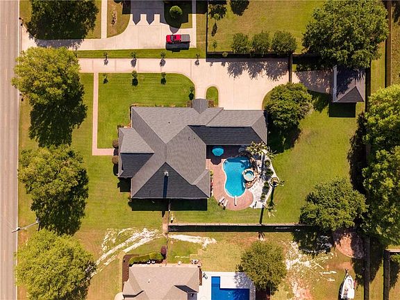 3rd image of 11660 County Road 54 Rd