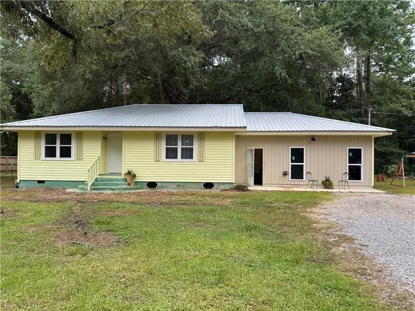 27214 Tag A Long Rd, Lacombe, LA 70445