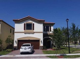 8786 NW 99th Path, Doral, FL 33178