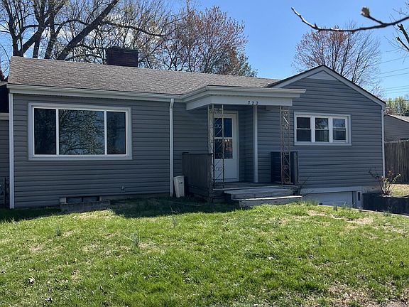 2nd image of 722 N Maple Ave