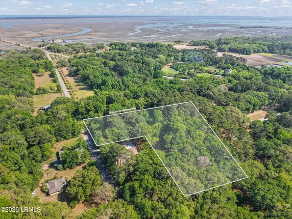 25 Kit Rosa Road, St. Helena Island, SC 29920