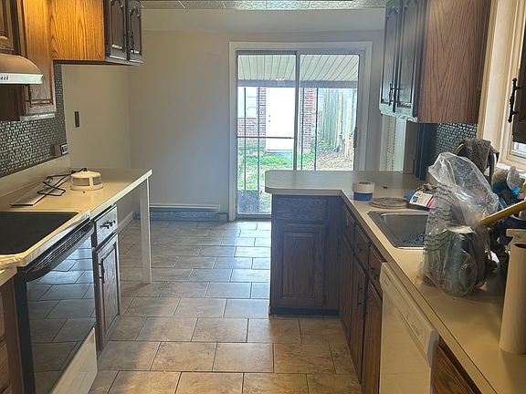 5th image of 1538 W Gordon St