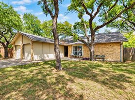 8808 Pineridge Dr, Austin, TX