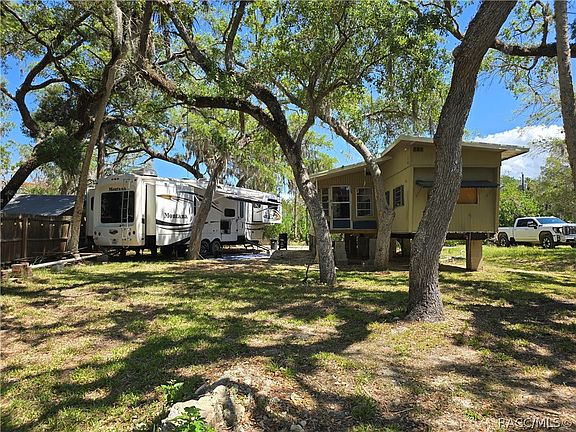 5th image of 14272 W Sutton Ct