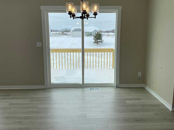 5th image of 463 Acadia Ct #11