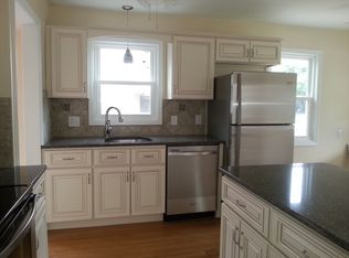 16733 Stricker Ave, Eastpointe, MI