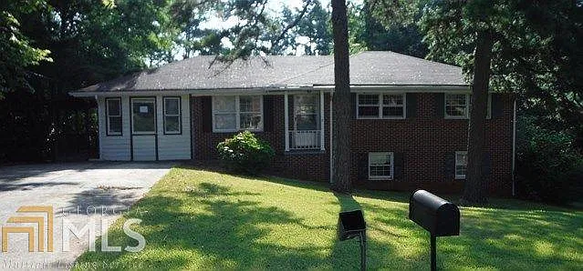 8169 Laurel Dr SW photo 1