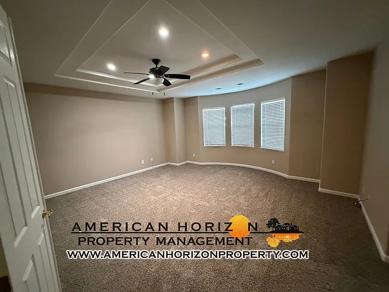 424 Crescent Dr — Photo 13