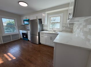 47 4th Ave #1, East Rockaway, NY 11518