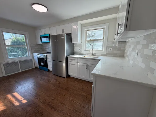 47 4th Ave #1, East Rockaway, NY 11518