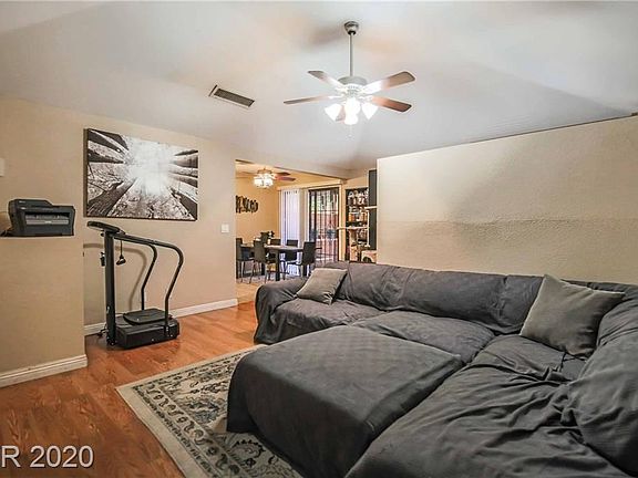 4th image of 330 Shadybrook Ln Unit A