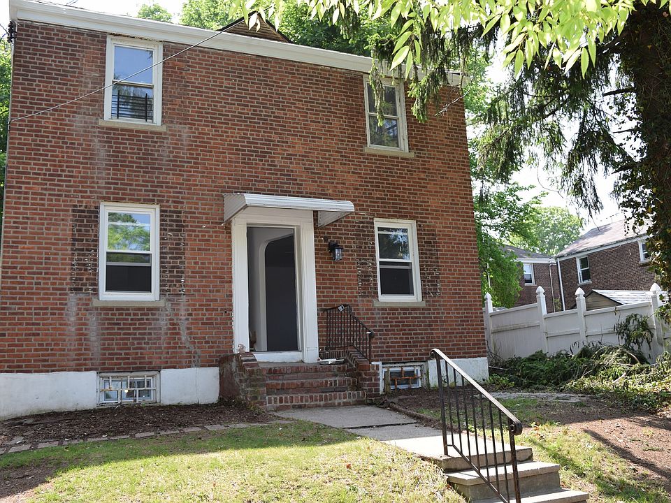 1st image of 12 Park Hill Ct