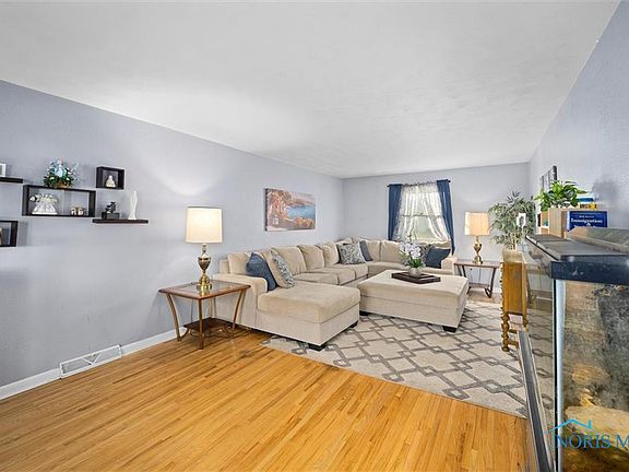 5th image of 3798 Driftwood Rd